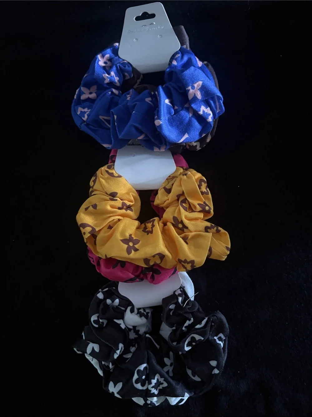 Fashion Pattern Scrunchie Set - Pink, Blue, White, Brown, Yellow, Black